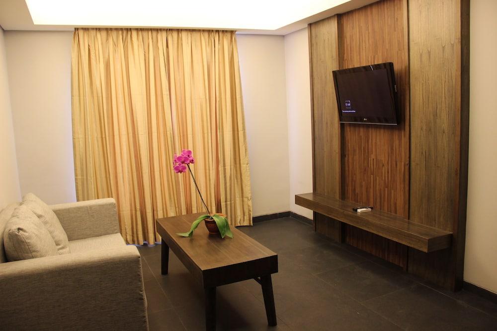 Ping Hotel Seminyak Exteriör bild
