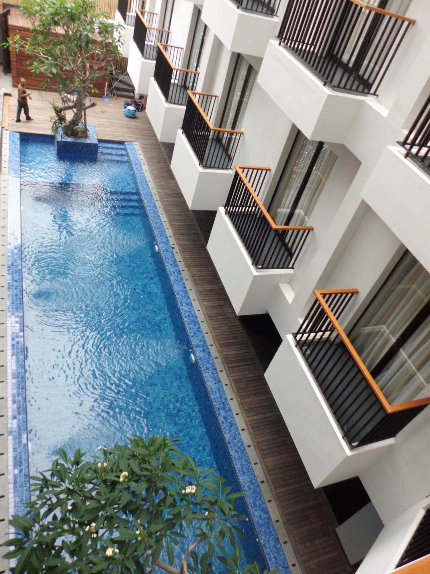 Ping Hotel Seminyak Exteriör bild