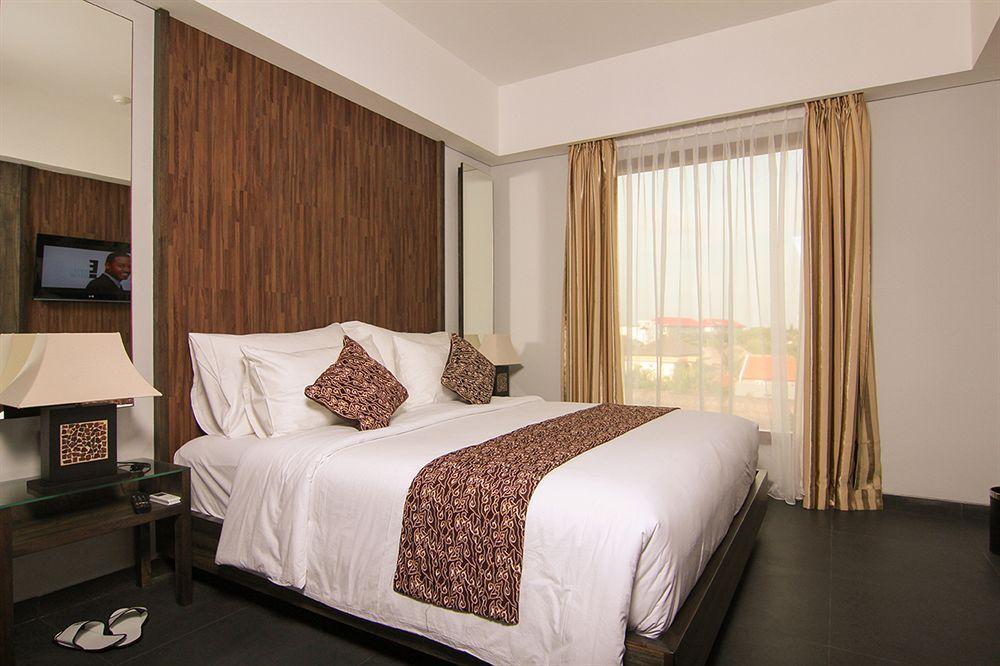 Ping Hotel Seminyak Exteriör bild