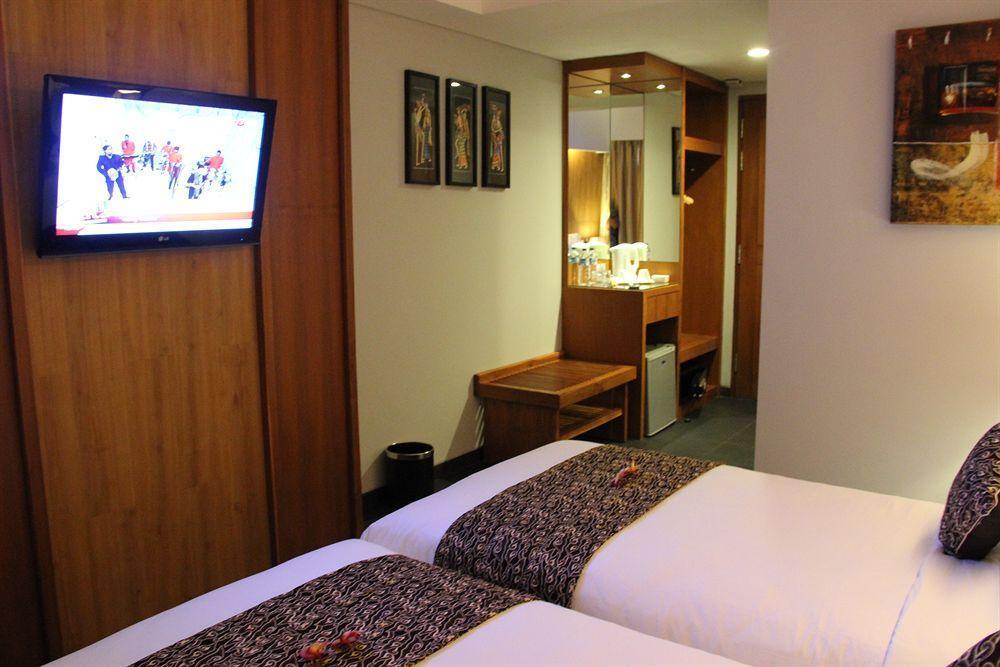 Ping Hotel Seminyak Exteriör bild
