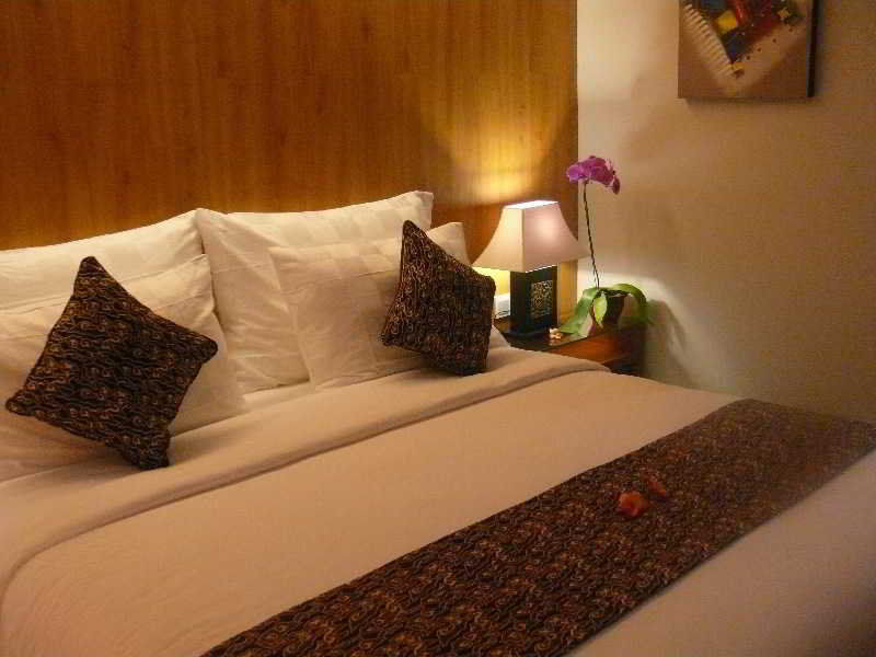 Ping Hotel Seminyak Exteriör bild