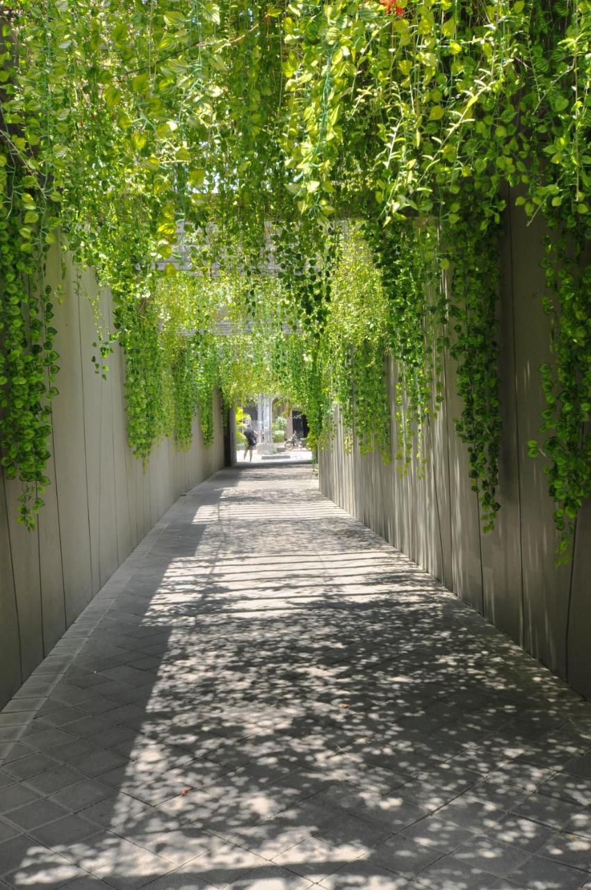 Ping Hotel Seminyak Exteriör bild