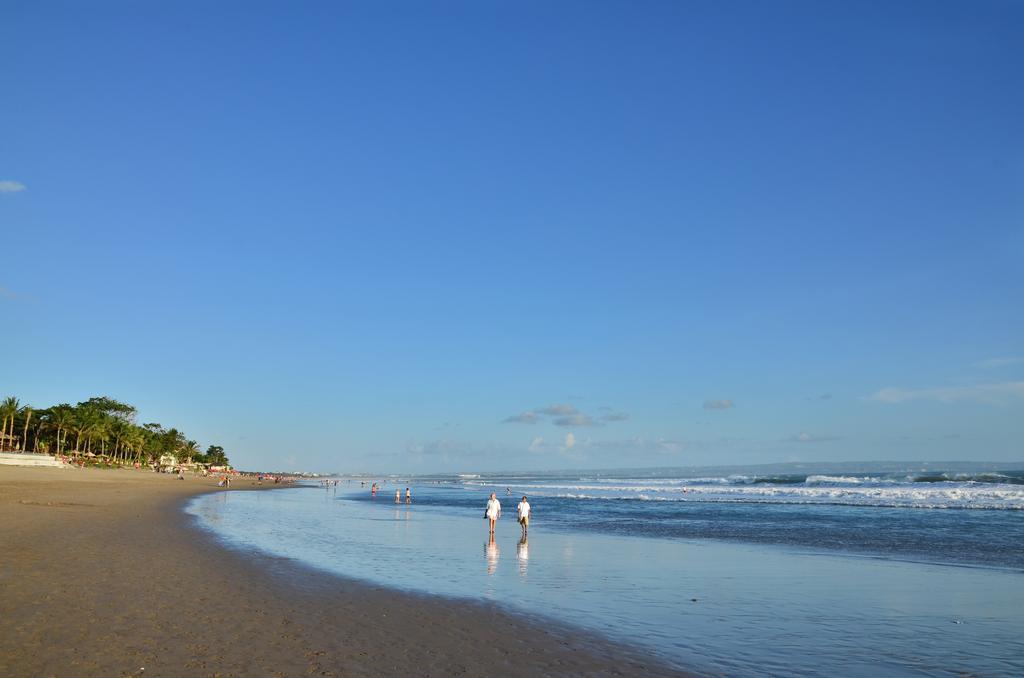 Ping Hotel Seminyak Exteriör bild